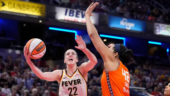 Caitlin Clark's 3-point record