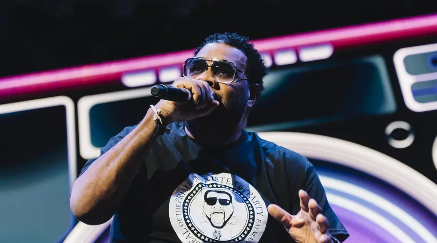 Fatman Scoop stage collapse