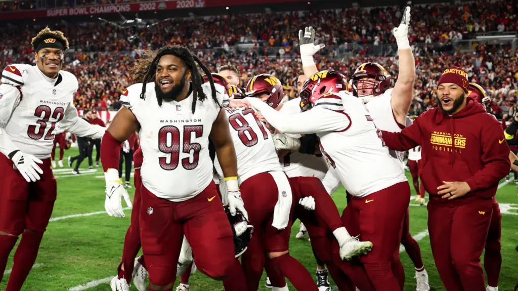 Baker Mayfield fumble Buccaneers season ends
